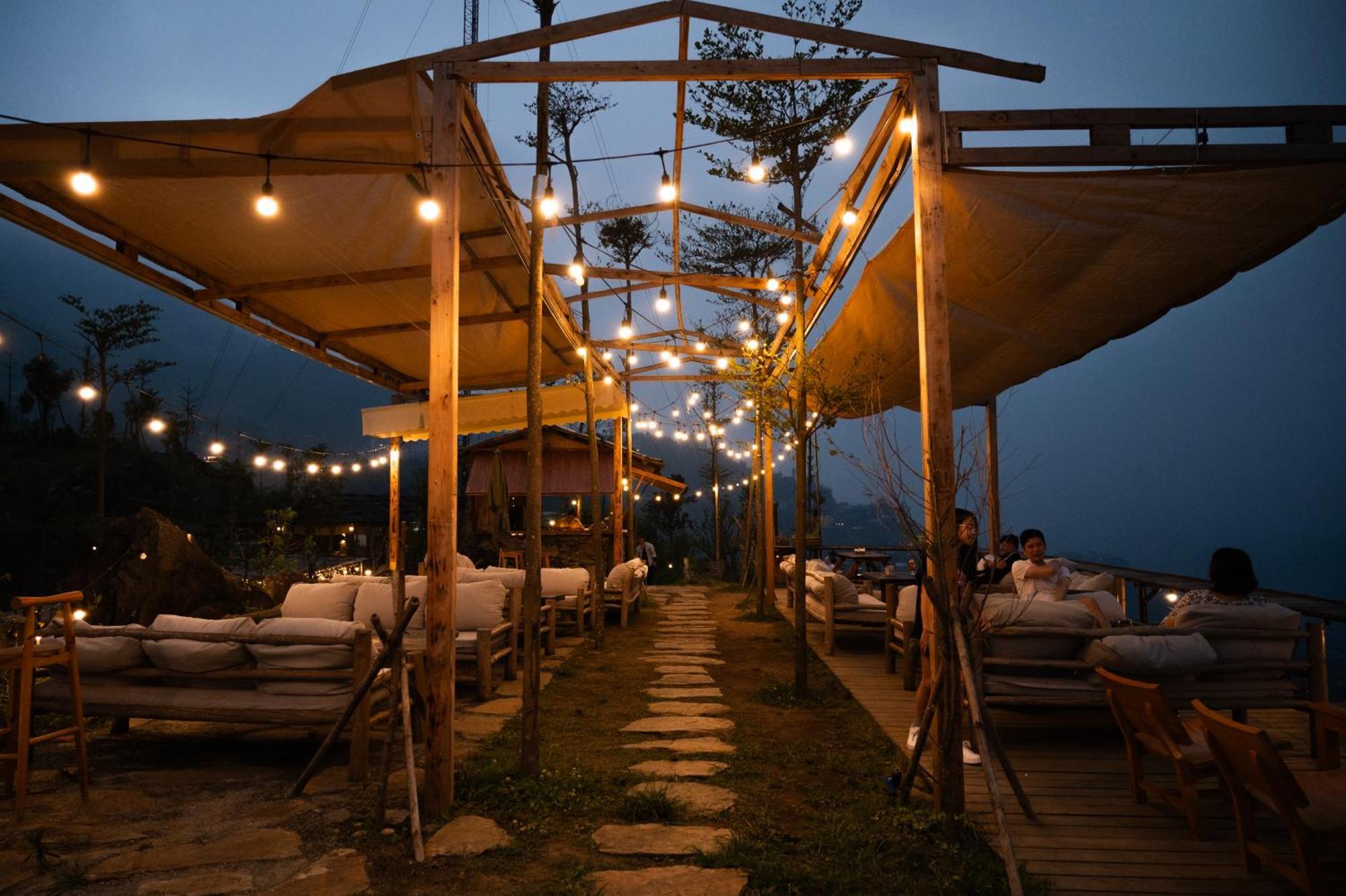Phansi - Glamping, View Point 360, Bar & Bbq Sapa Exteriör bild