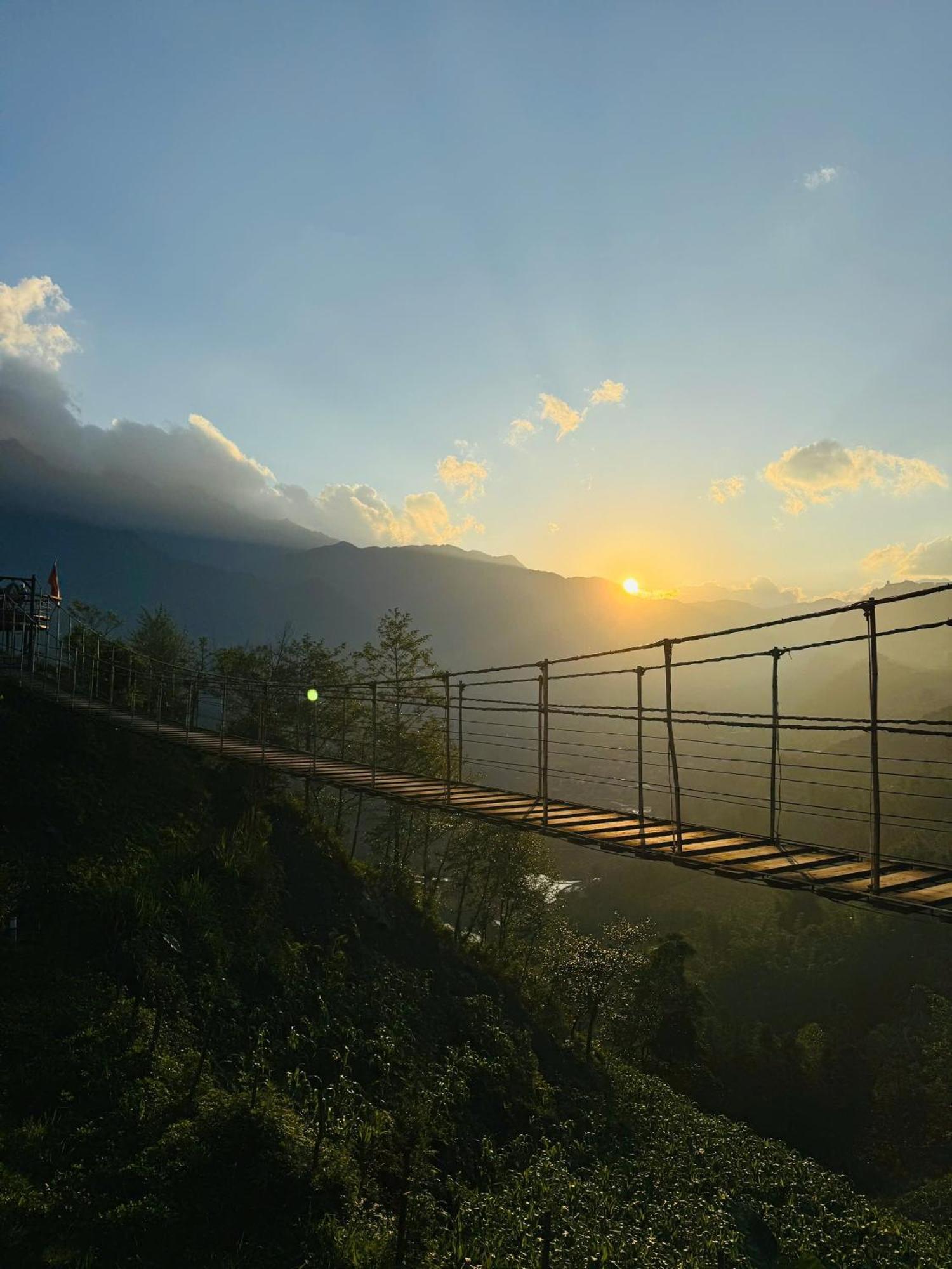 Phansi - Glamping, View Point 360, Bar & Bbq Sapa Exteriör bild