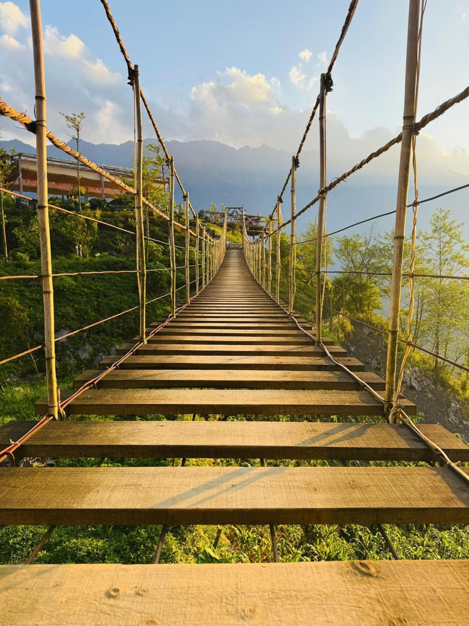 Phansi - Glamping, View Point 360, Bar & Bbq Sapa Exteriör bild